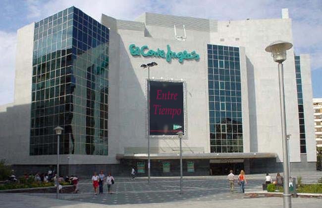 El Corte Inglés, al borde de la quiebra por la temporada de entretiempo: «No vendemos ni una rebequita»