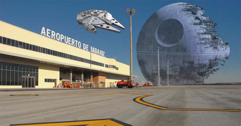 Fotomontaje de una nave de Star Wars en el aeropuerto de Badajoz