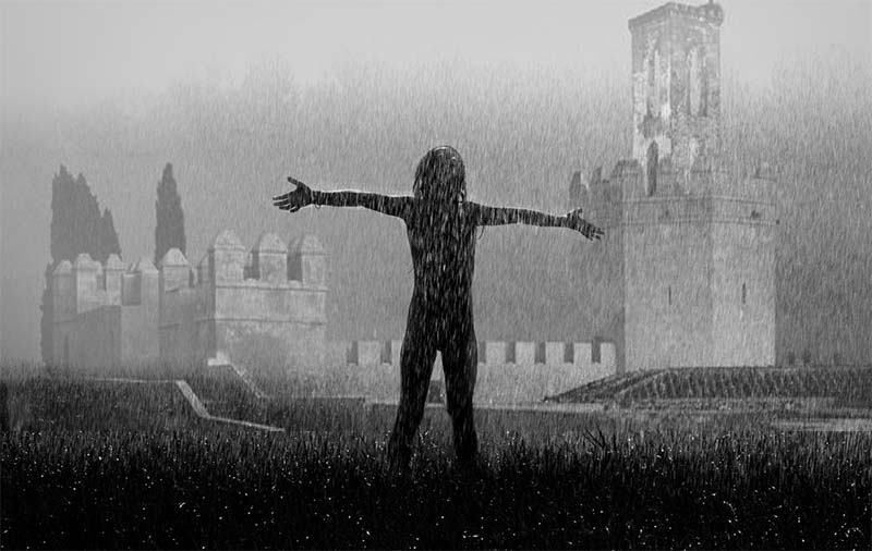 Un chamán consigue que vuelva a llover en Badajoz